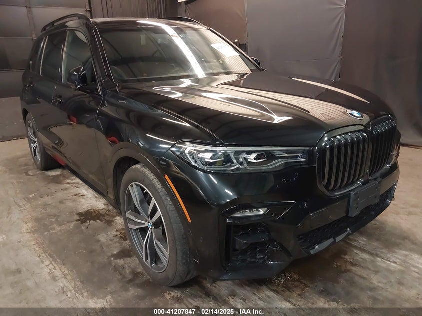 2022 BMW X7 – 5UXCW2C08N9L04696